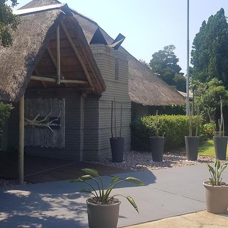 Vista Ort Hotel Kempton Park Exterior photo