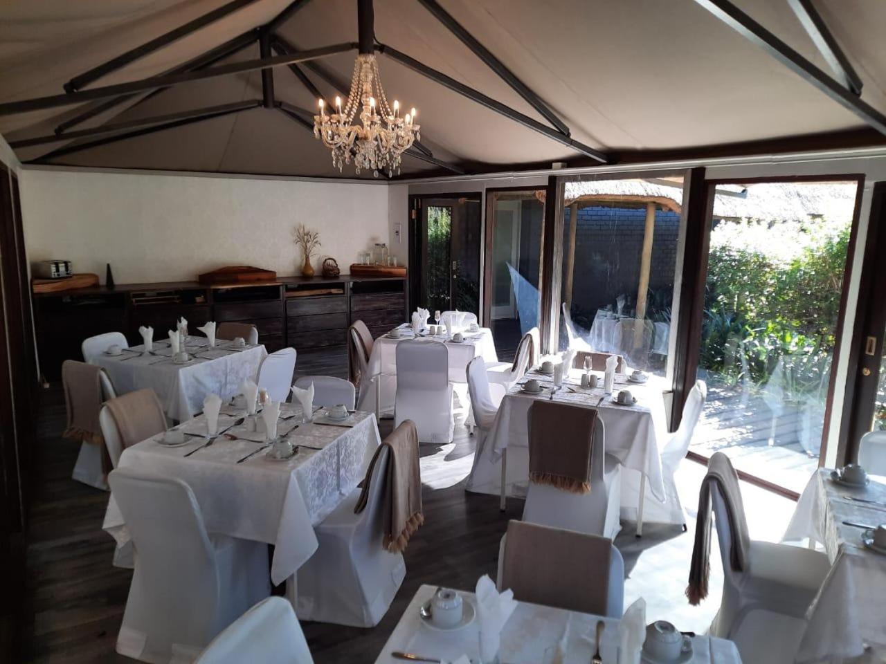 Vista Ort Hotel Kempton Park Exterior photo
